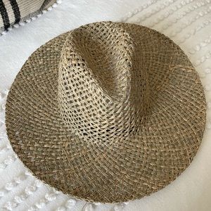 Summer straw hat from Vici dolls